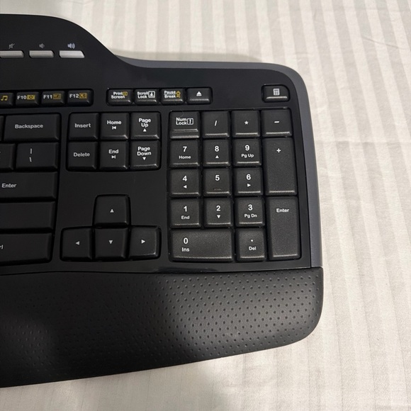 Logitech MK710 Wireless Keyboard With Dongle ~Tested Working - Picture 5 of 12